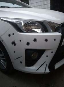 NUEVAS Pegatinas Divertidas para Autos con Diseño de Balas de Pistola en 3D, Pegatinas Creativas Personalizadas a Prueba de Agua - Product Image 6