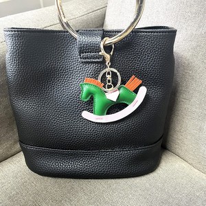 Ins Poney Porte-clés Pendentif Cheval à Bascule En Cuir De Luxe Porte-clés Charme À La Main En Cuir Sac Charme Porte-clés De Voiture - Product Image 1