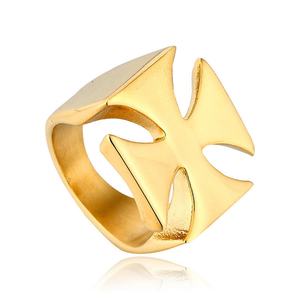 Anillo Cruzado de Acero Inoxidable para Hombre, Estilo Gótico Punk Vintage, Banda Audaz de Diseño Abierto, Acabado en Oro, Plata y Negro, Joyería de Destaque - Product Image 4