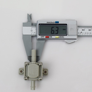 Válvula de Presión Negativa Nanyang Ny de 6.35 mm (1/4 pulg.) de Plástico, Accesorio para Purificador de Agua - Product Image 2