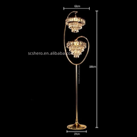 Lampe sur pied de luxe moderne en acrylique et cristal LED, alimentée par courant alternatif, pour accessoires de mariage, décoration de fête et centre de table, personnalisable