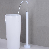 Ensemble de robinet de baignoire sur pied en laiton noir à poignée unique pour robinet de baignoire d'eau froide et chaude de salle de bain