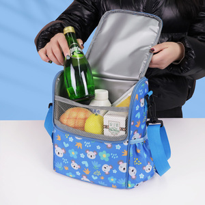 Boîte à lunch isotherme pour enfants Sac souple pour la rentrée des classes <span class=keywords><strong>Kit</strong></span> fourre-tout de <span class=keywords><strong>repas</strong></span> thermique pour filles garçons Sacs à lunch avec bandoulière - Product Image 3