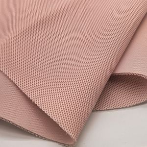 Tissu en maille sandwich tricoté chaîne 100 % polyester DT108 de haute qualité à trous rectangulaires pour chaussures et jouets - Product Image 5
