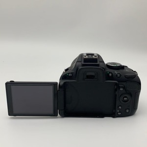 Appareil photo reflex numérique <span class=keywords><strong>Nikon</strong></span> D5100 d'occasion en gros avec objectif VR 18-105mm, écran inclinable 16,2MP, qualité premium 1080p, reconditionné pour la revente en voyage - Product Image 3