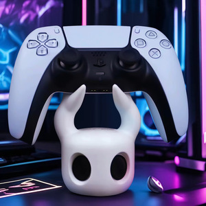 Support de contrôleur de jeu imprimé en 3D personnalisé pour PS5/Xbox/Switch - Hollow Knight Theme Desktop - Product Image 3