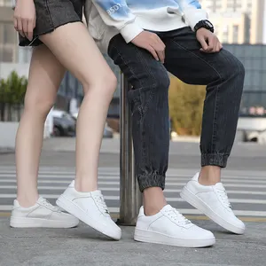 2024 New Unisex Comfortable Breathable Soft Custom White Leather Rubber Hotel Sneakers Work Shoes