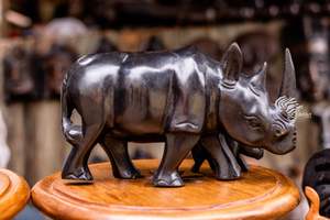 Sujetalibros de Madera Tallados a Mano, Arte Funcional, Regalos Literarios y Académicos por REN ART AFRIKAN SARL - Product Image 6