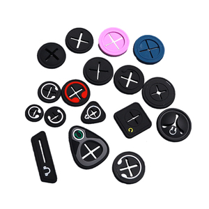 Изготовитель производит Симпатичные Мультяшные штампы на заказ прочные силиконовые резиновые патчи для ткани/шляпы/обуви - Product Image 1