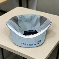 Casquettes de camping en polyester avec panneaux latéraux perforés, color block blanc, rouge, marine, logo personnalisé, vente en gros, fournisseur en vrac, exportateur