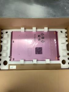 Commutateur réseau en rack haute capacité prenant en charge les ports non bloqués, modules d'alimentation et de ventilateurs remplaçables à chaud pour les grands centres de données - Product Image 3