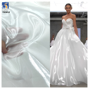 YX581-2 vente chaude tissé Polyester <span class=keywords><strong>blanc</strong></span> Organza <span class=keywords><strong>tissu</strong></span> pour mariée doux mariage brillant Mikado liquide Organza <span class=keywords><strong>tissu</strong></span> - Product Image 1