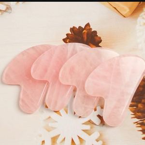 Gua Sha de Cuarzo Rosa para Masaje Facial, Artesanía de Cristal Natural de Alta Calidad con Logotipo Personalizado al por Mayor, Decoraciones Faciales de Cristal - Product Image 2