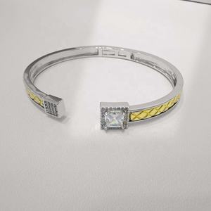 Pulsera Abierta Personalizada de Plata 925 con Baño de Oro de 14k, Estilo Hip Hop, para Mujer, Venta al por Mayor - Product Image 3