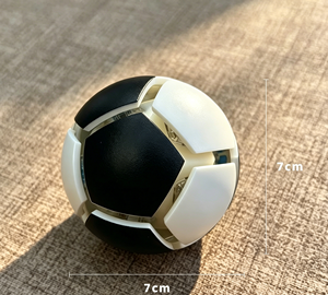 Jouets sensoriels personnalisés Squishy World C cup Football Squeeze Keychain Jouet anti-stress pour adultes Jouer et se détendre - Product Image 6