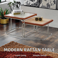 Table basse rétro de luxe médiévale avec verre en acier inoxydable de rotin tissé pour salon pour petit appartement filet rouge