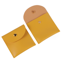 Jinsky Enveloppe à bijoux personnalisée en cuir PU Pochette pour boucles d'oreilles avec bouton en couleur rose café violet