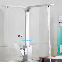 Robinet de cuisine carré en acier inoxydable au design moderne, rotation à 360 degrés, mitigeur chromé pour eau chaude et froide