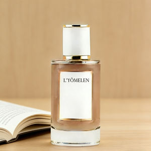 Perfume Natural Suave con Aroma Herbal Amaderado de Mora y Ciruela, de Larga Duración, Colección Privada de Diseñador Francés - Product Image 4