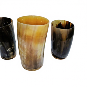 Nouvel Arrivage – Grands Gobelets à Mead Faits Main en Corne de Bœuf, Écologiques et en Matériaux Biologiques, Polis, Style Animalier, pour Décoration de Fêtes et Cadeaux - Product Image 1