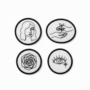 Étiquettes tissées personnalisées en papier écologique pour vêtements, chaussures et sacs – Logo et marque sur mesure - Product Image 4