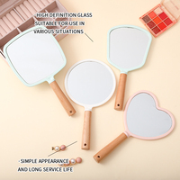 Miroir de maquillage portable à cadre en plastique pastel personnalisé avec logo, poignée en bois, miroir simple face, forme cœur ou carrée