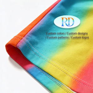 ชุดเสื้อครอปและกางเกงขาสั้นลายสายรุ้งสำหรับเด็กผู้หญิง ชุดฤดูร้อน 2 ชิ้นสำหรับเด็ก ชุดลำลองชายหาดสำหรับเด็กผู้หญิงตัวเล็ก - Product Image 4