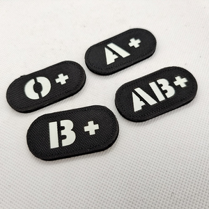Patch lumineux noir groupe sanguin A+B+AB+O+ pour trousse de premiers secours, badge avec boucle auto-agrippante - Product Image 3