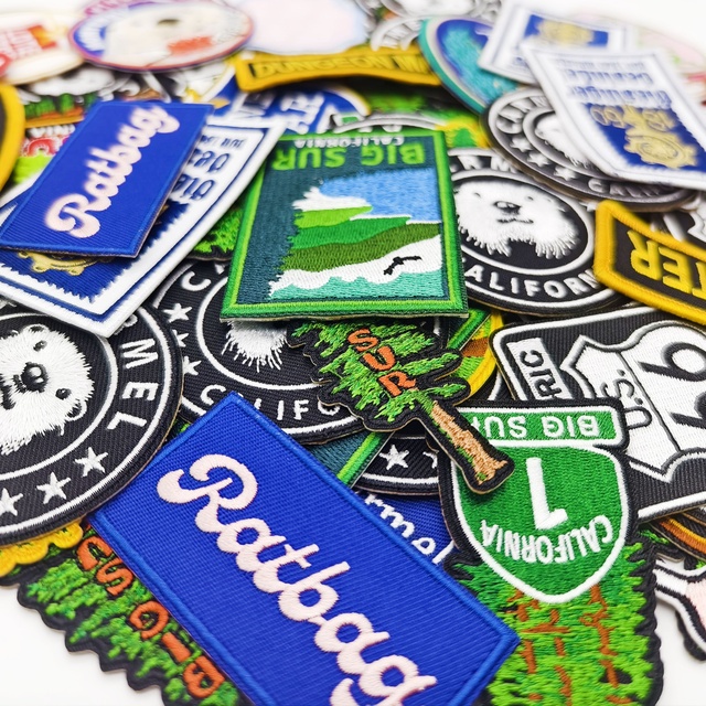 Hot Sale Customized Plastic Towel Self-Logo Embroidered Patches Custom With Hook and Loop for Clothing Embroidery and Decoration