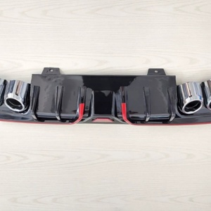 Welta Wholesale Nouveau Diffuseur de Pare-chocs Arrière ABS+PP pour 10ème génération 2016-2019 à Fixation par Vis Noir+Rouge - Product Image 5
