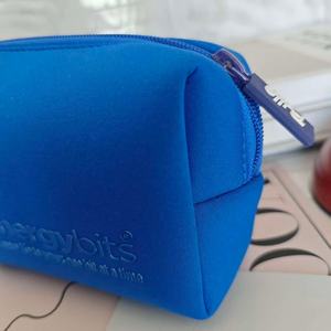 Bolsa de maquillaje de neopreno elegante personalizada impermeable 3D silicona Logo bolsa de viaje - Product Image 6