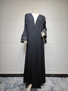Abito Musulmano da Donna 120 Ar Dubai <span class=keywords><strong>Aya</strong></span>, Vestito Nero con Polsini Decorati, Cardigan Lungo <span class=keywords><strong>Aya</strong></span>, Caftano Modesto per Donne - Product Image 5