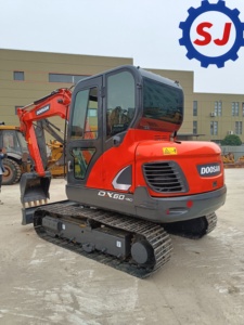 Excavadora hidráulica pequeña sobre orugas usada de alta calidad, Doosan DX60-9C, en stock y a bajo precio para la venta. - Product Image 6