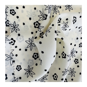 Super Soft Woven Floral Printed SPH <strong>Broken</strong> <strong>Twill</strong> 130gsm Woven 100% Polyester SPH Fabric for Women Suiting - Product Image 3