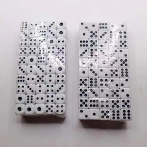 Atacado 16mm dice alta qualidade d6 dados preto e branco com ponto para o jogo