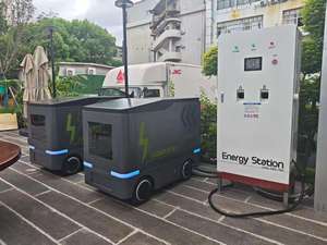 100KWH 리튬 이온 자동 충전 로봇 모바일 에너지 저장 바닥 장착형 EV 충전 스테이션 120KW 출력 - Product Image 4