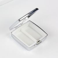 Boîte à pilules portable rectangulaire en métal électroplaqué à six compartiments, fabriquée par le fabricant, pour bonbons et médicaments d'une semaine