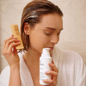 Acondicionador para el Cabello Vegano y Libre de Crueldad Animal, 200 ml, en Botella Airless con Aceite de Coco y Biotina - Product Image 2