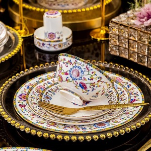 Service de Table en Porcelaine Blanche Bord Doré de Luxe, Style Européen, Bols à Soupe Émaillés Motifs Floraux, Écologique, pour la Maison et les Mariages - Product Image 4