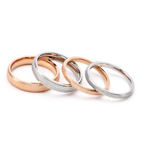 CHENG JEWELERS - Juego <span class=keywords><strong>de</strong></span> Anillos <span class=keywords><strong>de</strong></span> Boda <span class=keywords><strong>de</strong></span> Carburo <span class=keywords><strong>de</strong></span> Tungsteno <span class=keywords><strong>de</strong></span> 6 mm con Diseños Grabados, Anillos <span class=keywords><strong>de</strong></span> <span class=keywords><strong>Alianza</strong></span> <span class=keywords><strong>de</strong></span> Oro Rosa <span class=keywords><strong>de</strong></span> 4 mm - Product Image 2