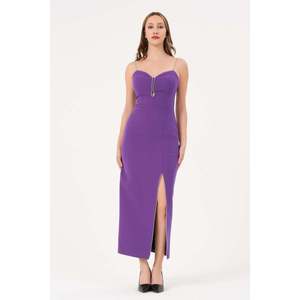 Robe décontractée violette pour femme DANS, coupe classique, disponible en tailles 38-42, vêtement élégant et confortable - Product Image 1