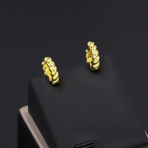 โรงงาน JXX ขายส่งต่างหูห่วงชุบทอง 24K ดีไซน์ทันสมัยรูปทรงเรขาคณิต ทำจากทองเหลือง เหมาะสำหรับทุกเพศ เป็นของขวัญ - Product Image 5