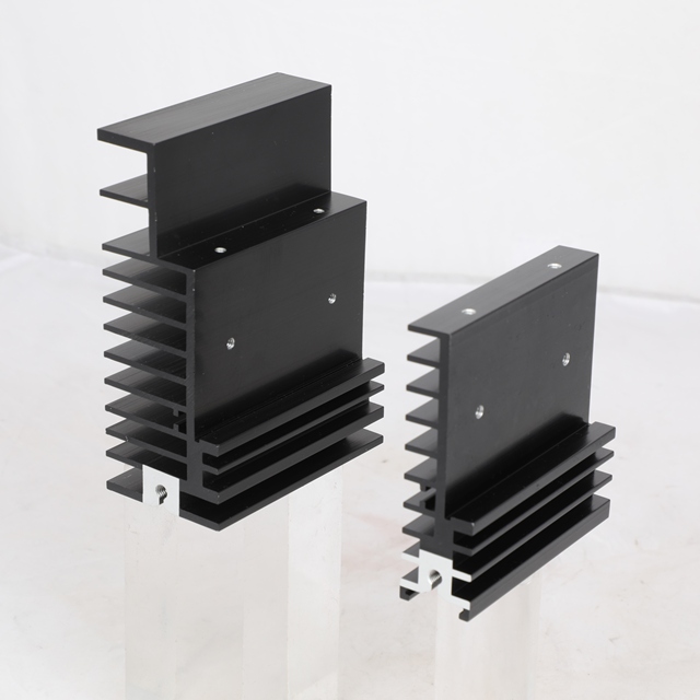 Extruding Aluminum Profile Machining Heat Sinks for CPU/Set Top Box PCB Board Thermal Solution Anodized Black Aluminum Extrusion