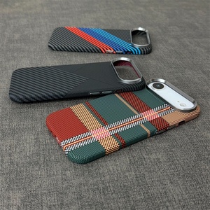 Coques de téléphone magnétiques rigides texturées en fibre de carbone pour iPhone 17 Air, étui de téléphone en fibre de carbone pour iPhone 17, bon emballage - Product Image 4