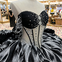 Mexique moderne hors épaule robe de Quinceanera pour les femmes noir blanc robe de bal dentelle broderie Appliques perles en mousseline de soie naturelle