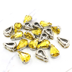 Giọt Nước Mắt may trên kim cương giả với móng vuốt rỗng - Product Image 5