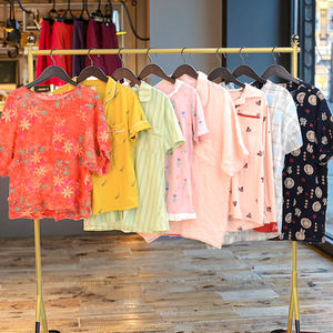 格蕾丝女士二手棉睡衣批量批发直接制造商。柔软亲肤的各种款式发货。 - Product Image 1