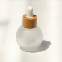 Lanterne LED portable rechargeable avec fonction lampe torche SOS pour le camping, la randonnée et les situations d'urgence, flacon compte-gouttes