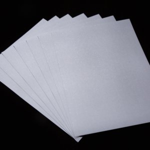 <span class=keywords><strong>Film</strong></span> de stratification de paillettes de vente chaude <span class=keywords><strong>Film</strong></span> de stratification à froid auto-adhésif facile à utiliser taille A4 pour l'emballage - Product Image 2