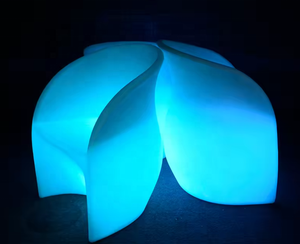 Silla de Bar LED Rotomoldeada Personalizada, RGB, <span class=keywords><strong>16</strong></span> Colores Cambiantes, Material de PE Impermeable, con Control Remoto de 24 Teclas, Batería de Litio de 2600 mAh - Product Image 1